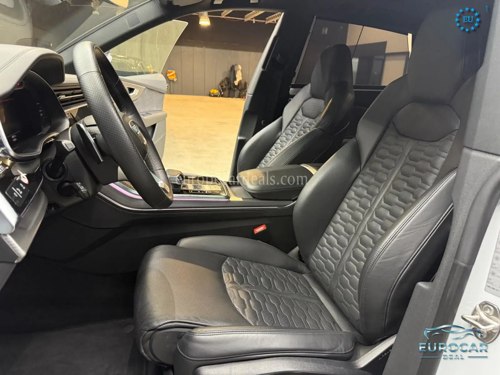 Audi RSQ8