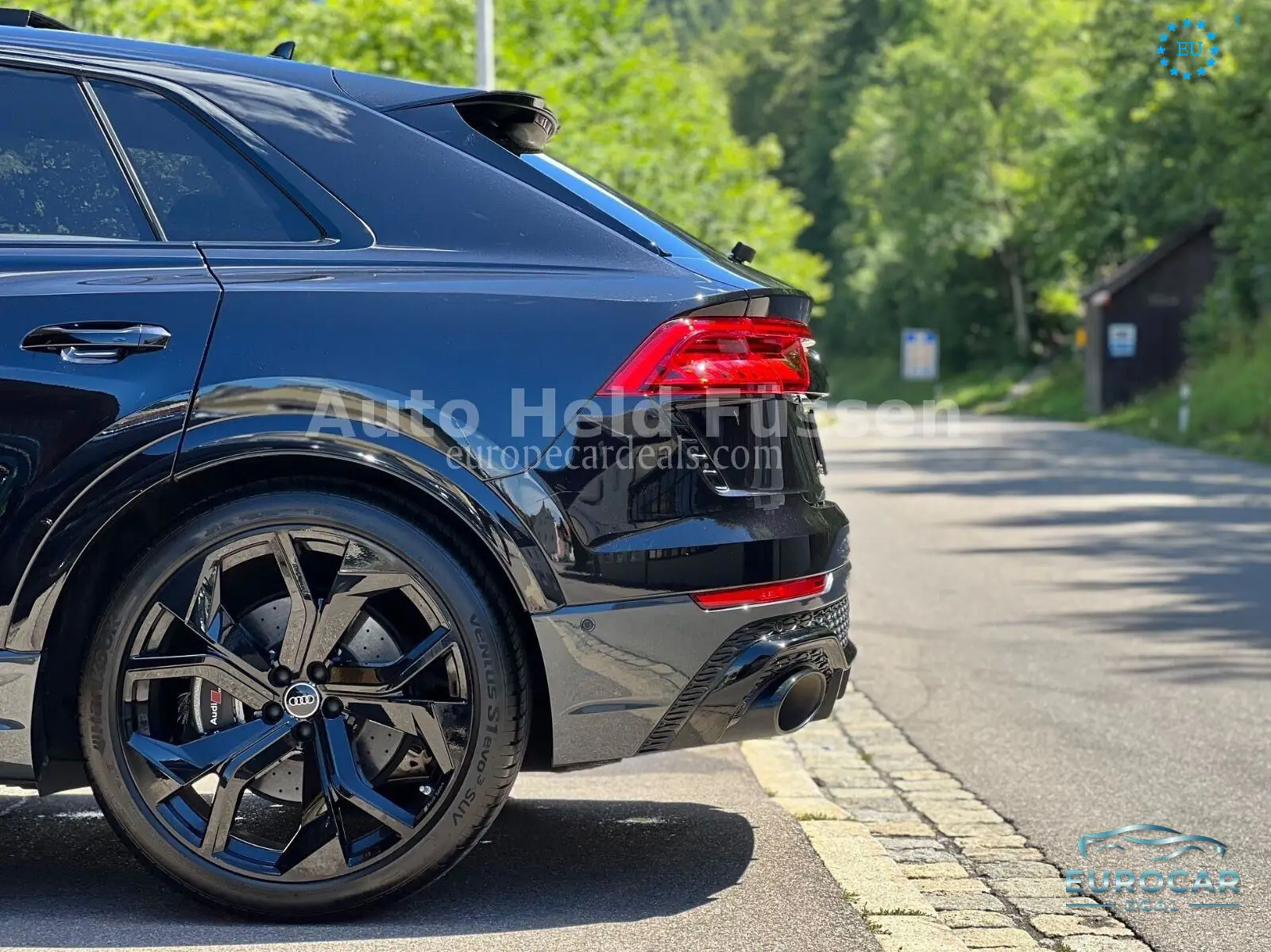 Audi RSQ8