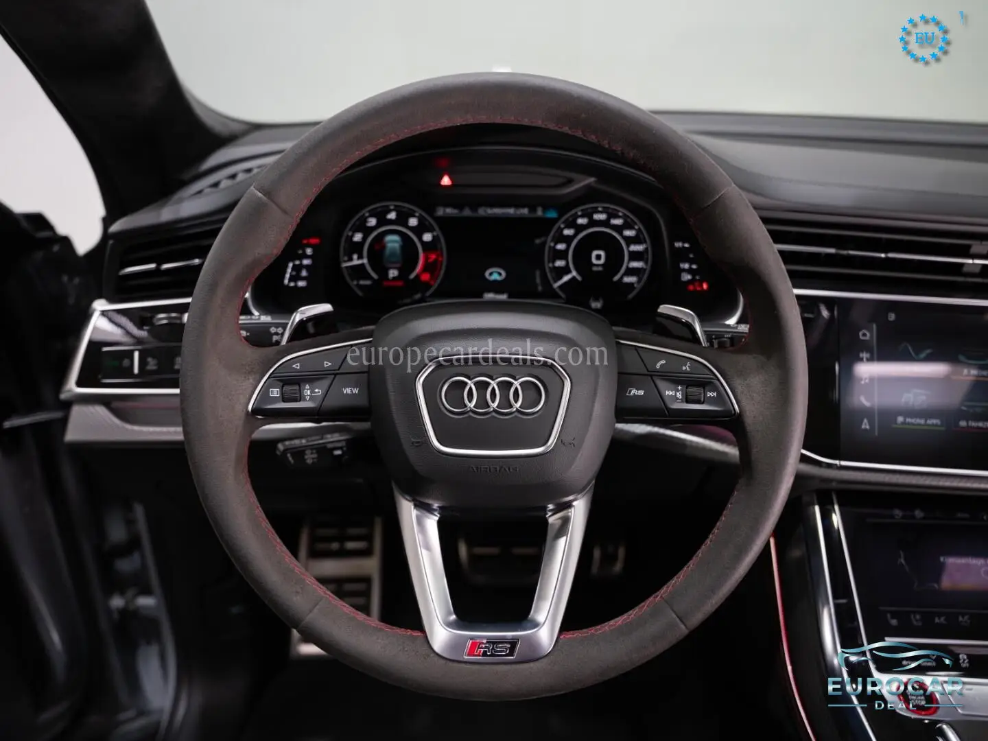 Audi RSQ8
