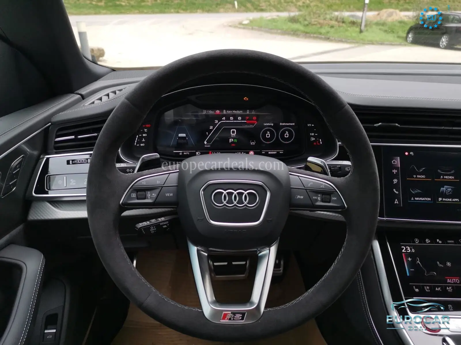 Audi RSQ8