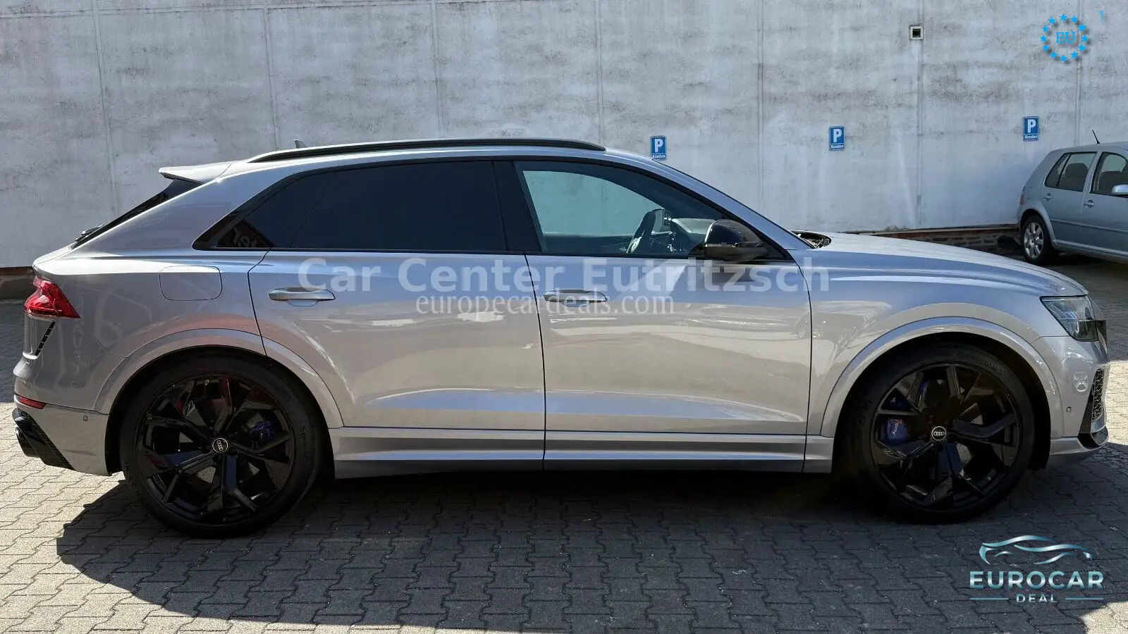Audi RSQ8