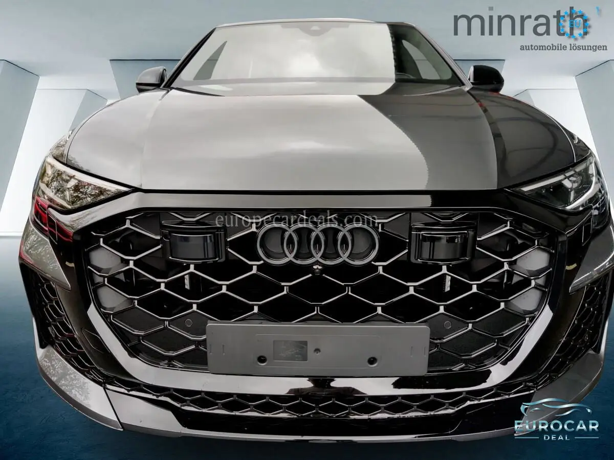 Audi RSQ8