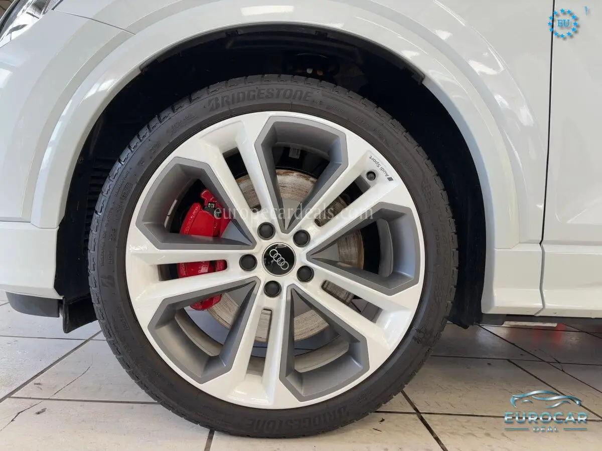 Audi SQ2