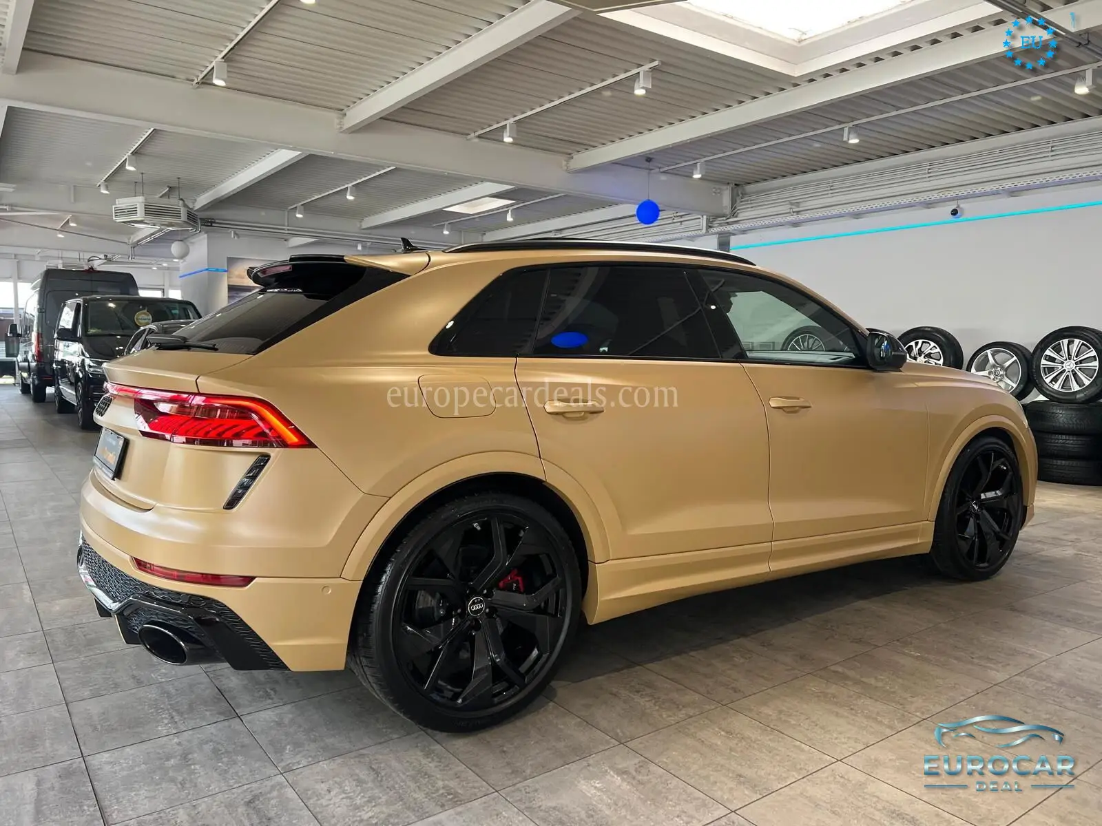 Audi RSQ8