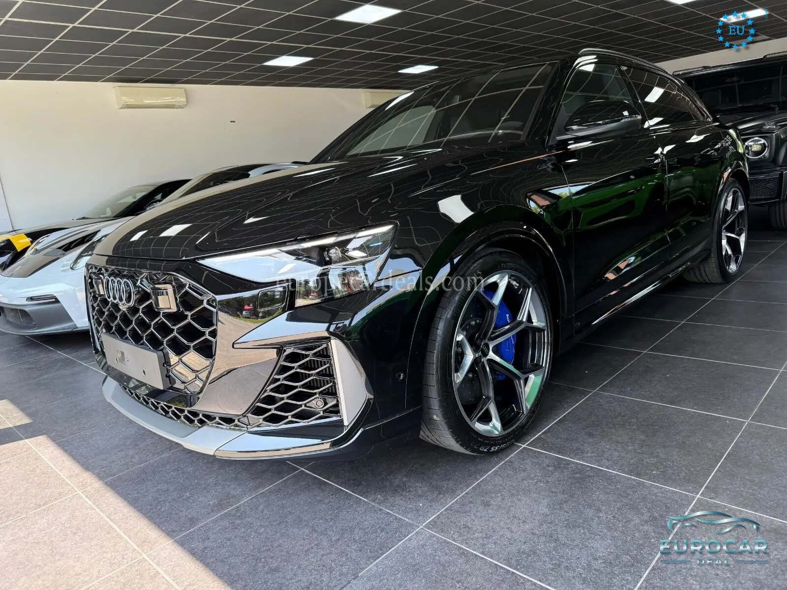 Audi RSQ8