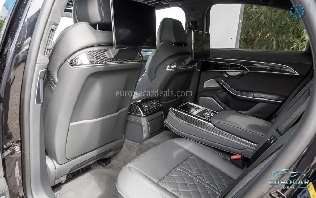 Audi S8