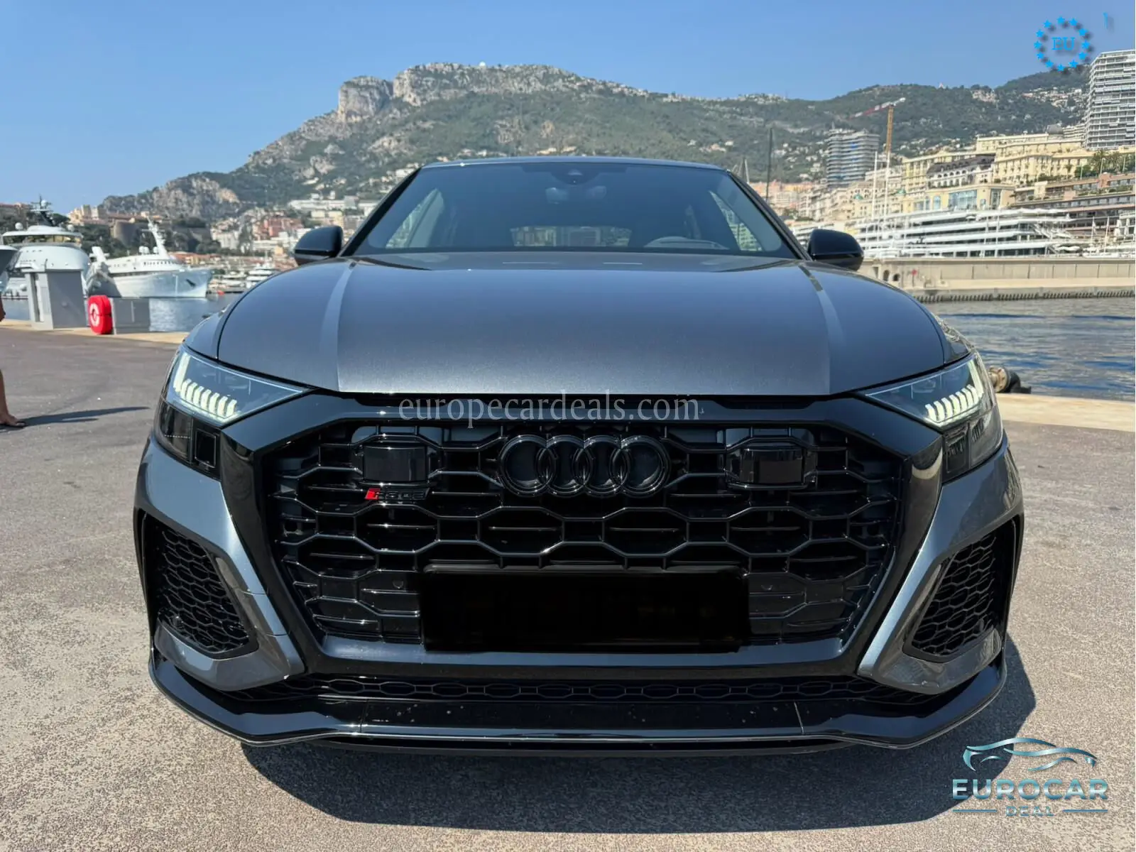 Audi RSQ8