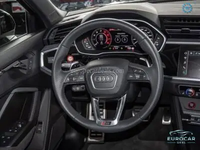 Audi RSQ3