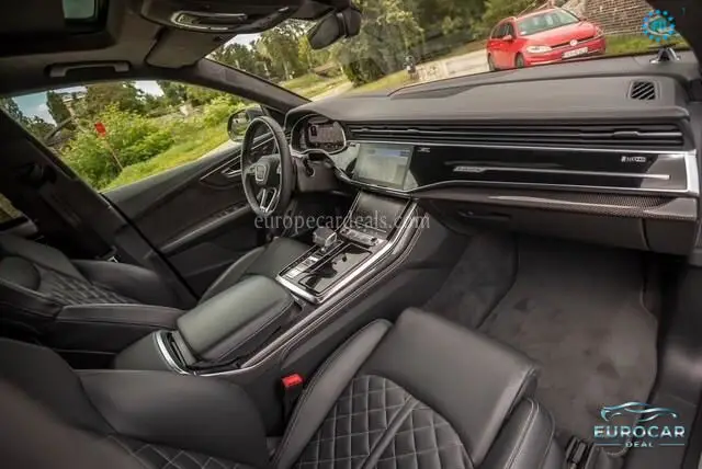 Audi SQ8