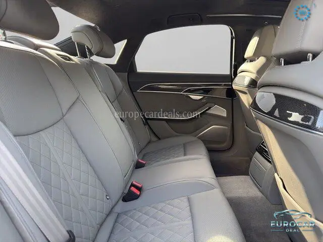 Audi S8
