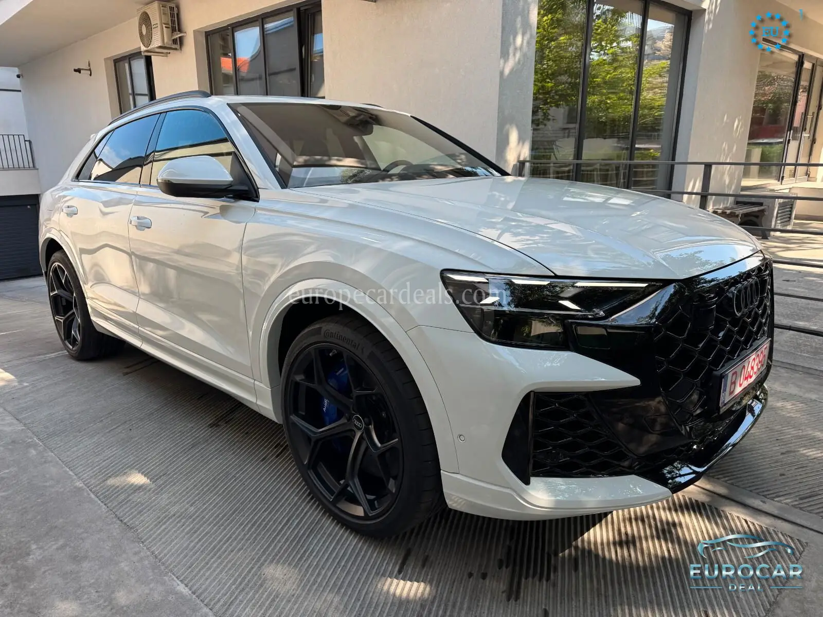 Audi RSQ8