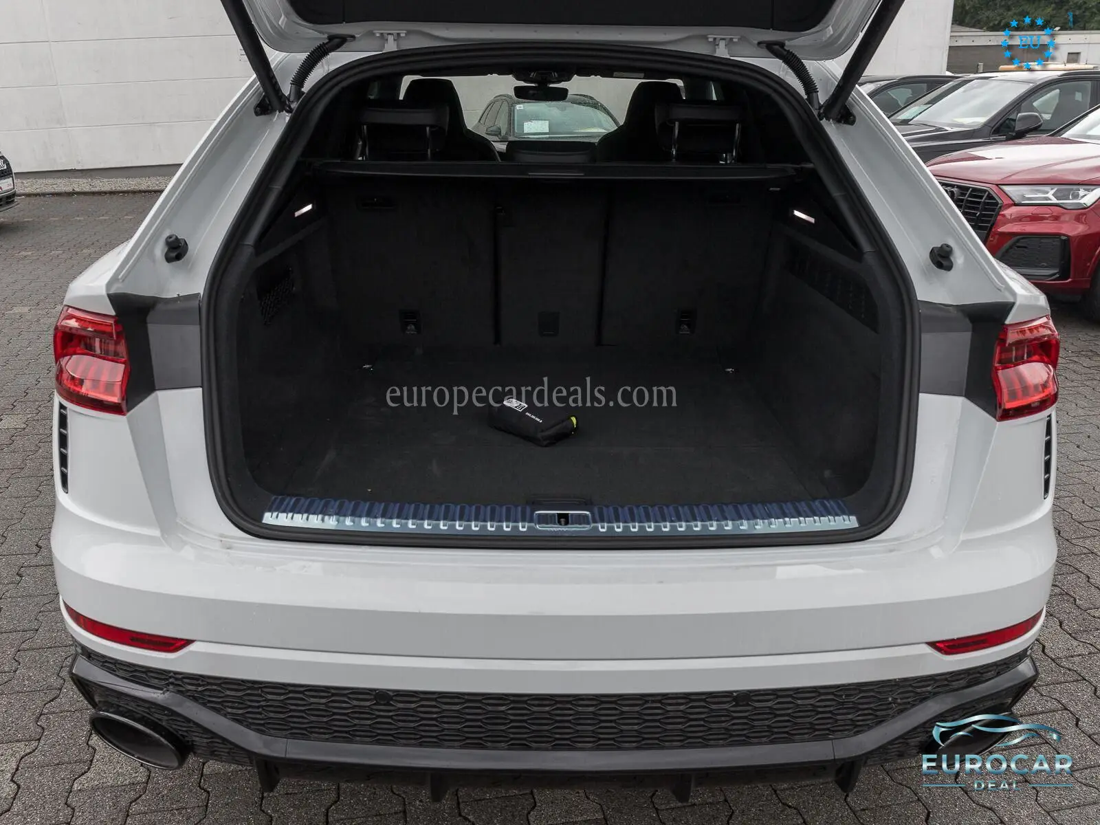 Audi RSQ8