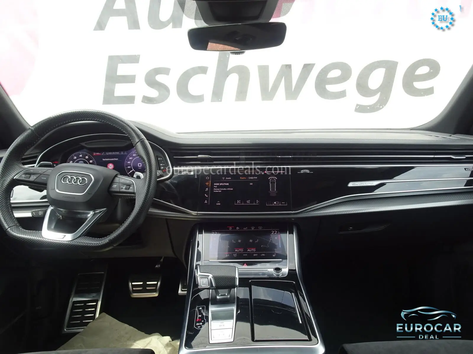 Audi RSQ8