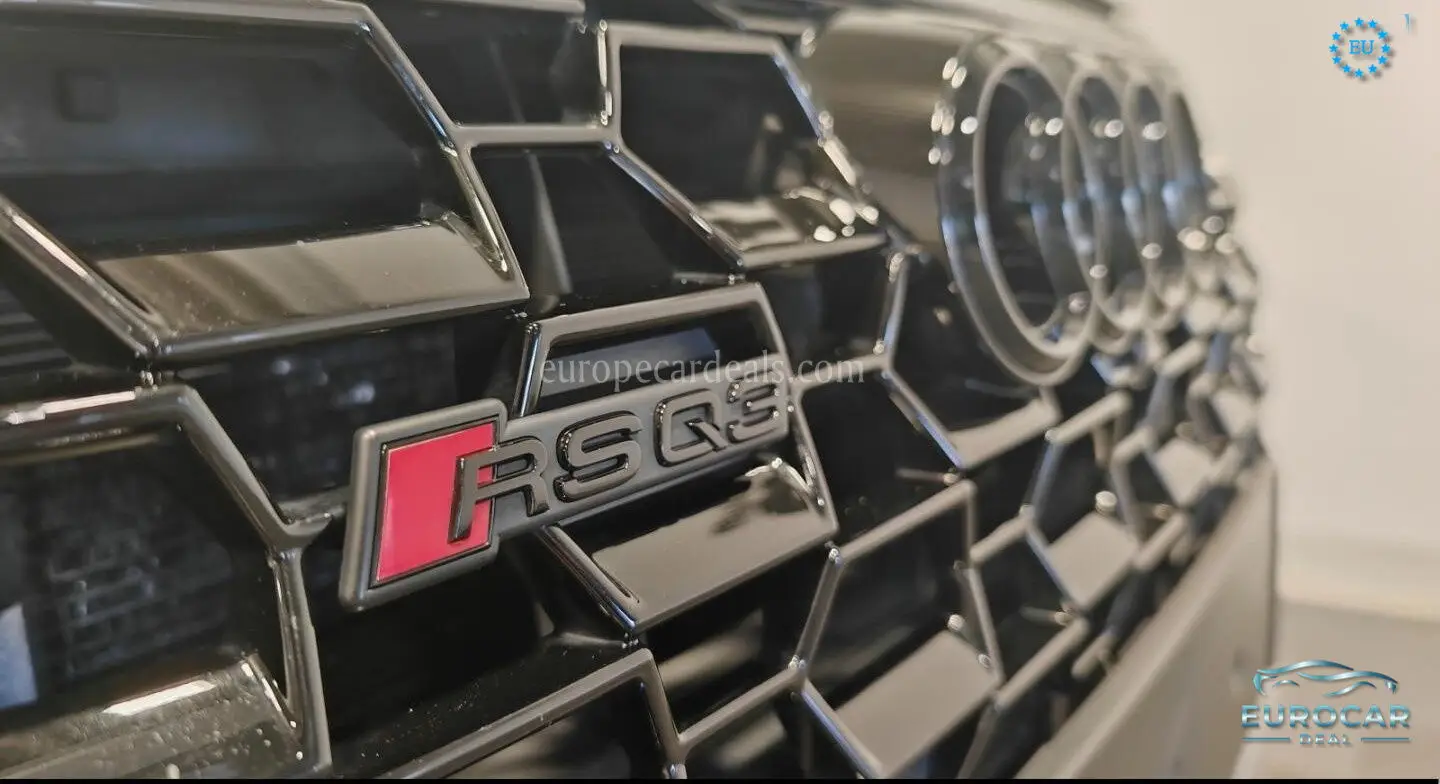Audi RSQ3