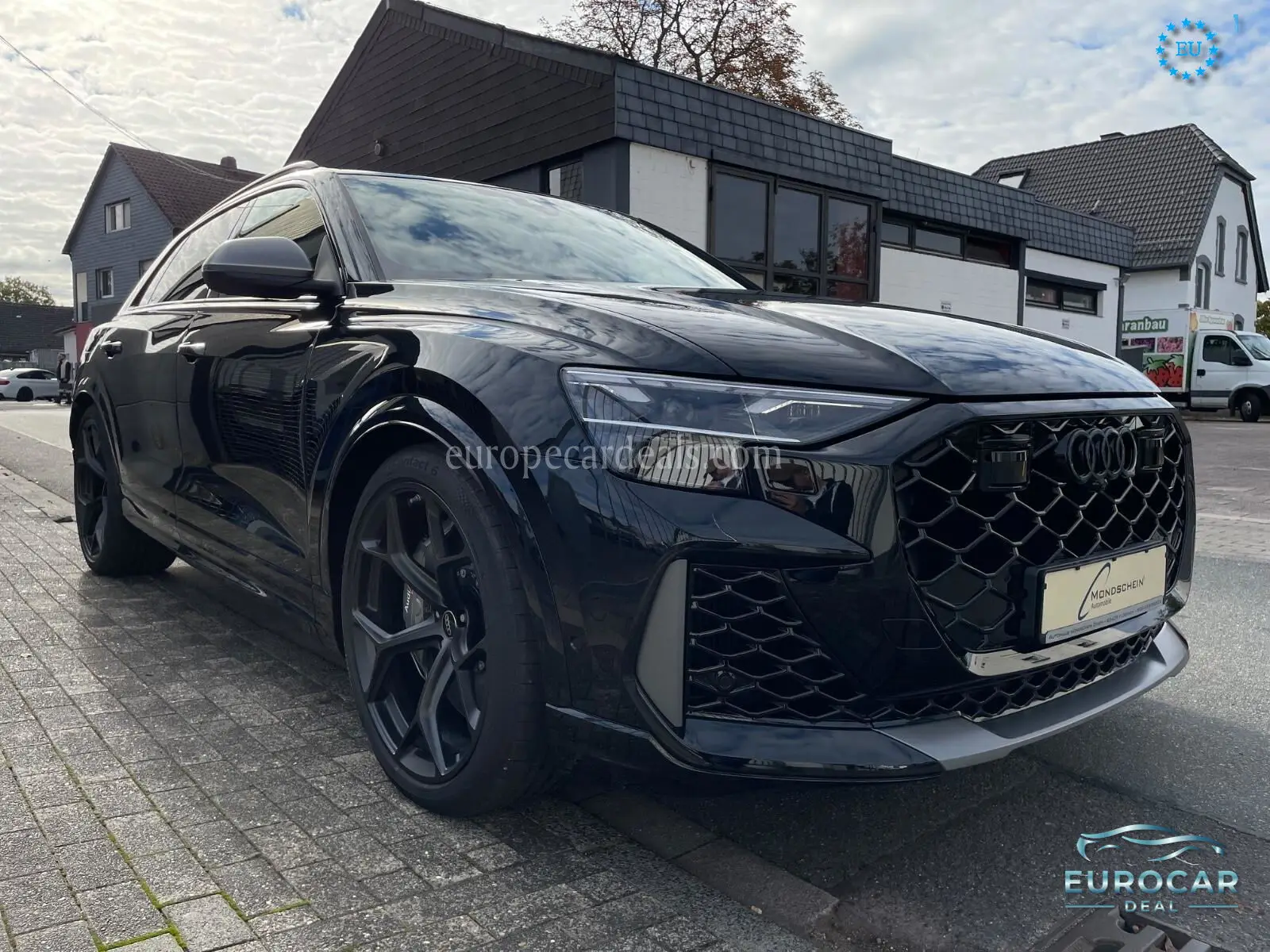 Audi RSQ8