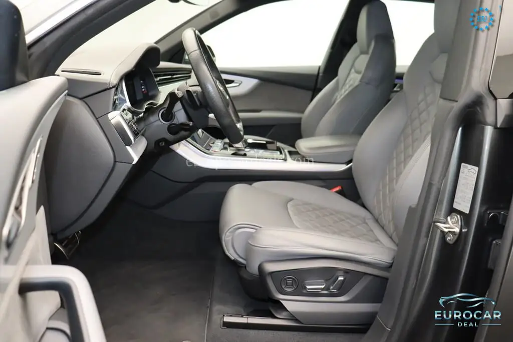 Audi SQ8