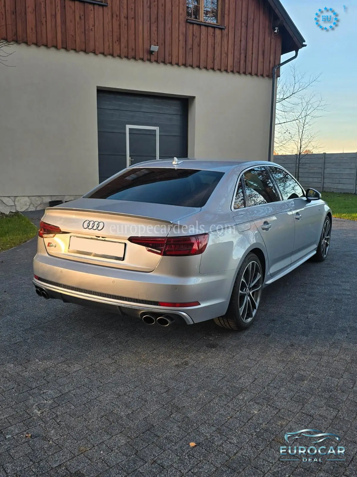 Audi S4