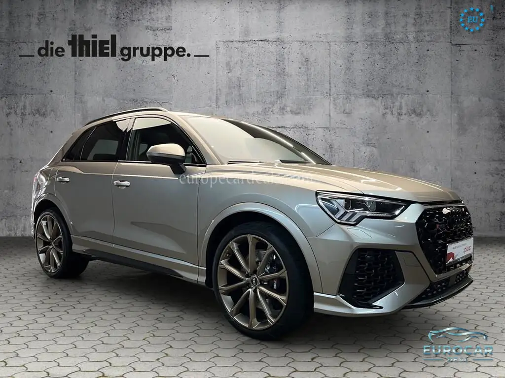 Audi RSQ3