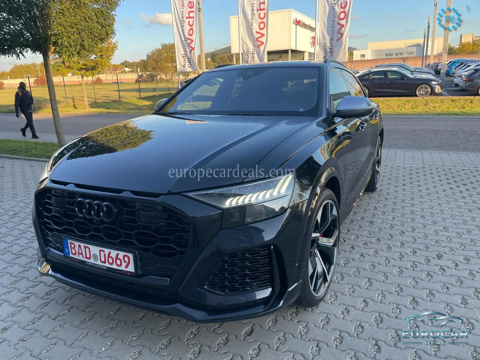 Audi RSQ8
