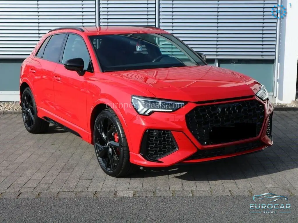 Audi RSQ3