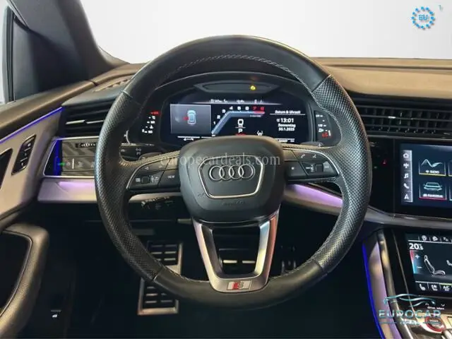 Audi SQ8