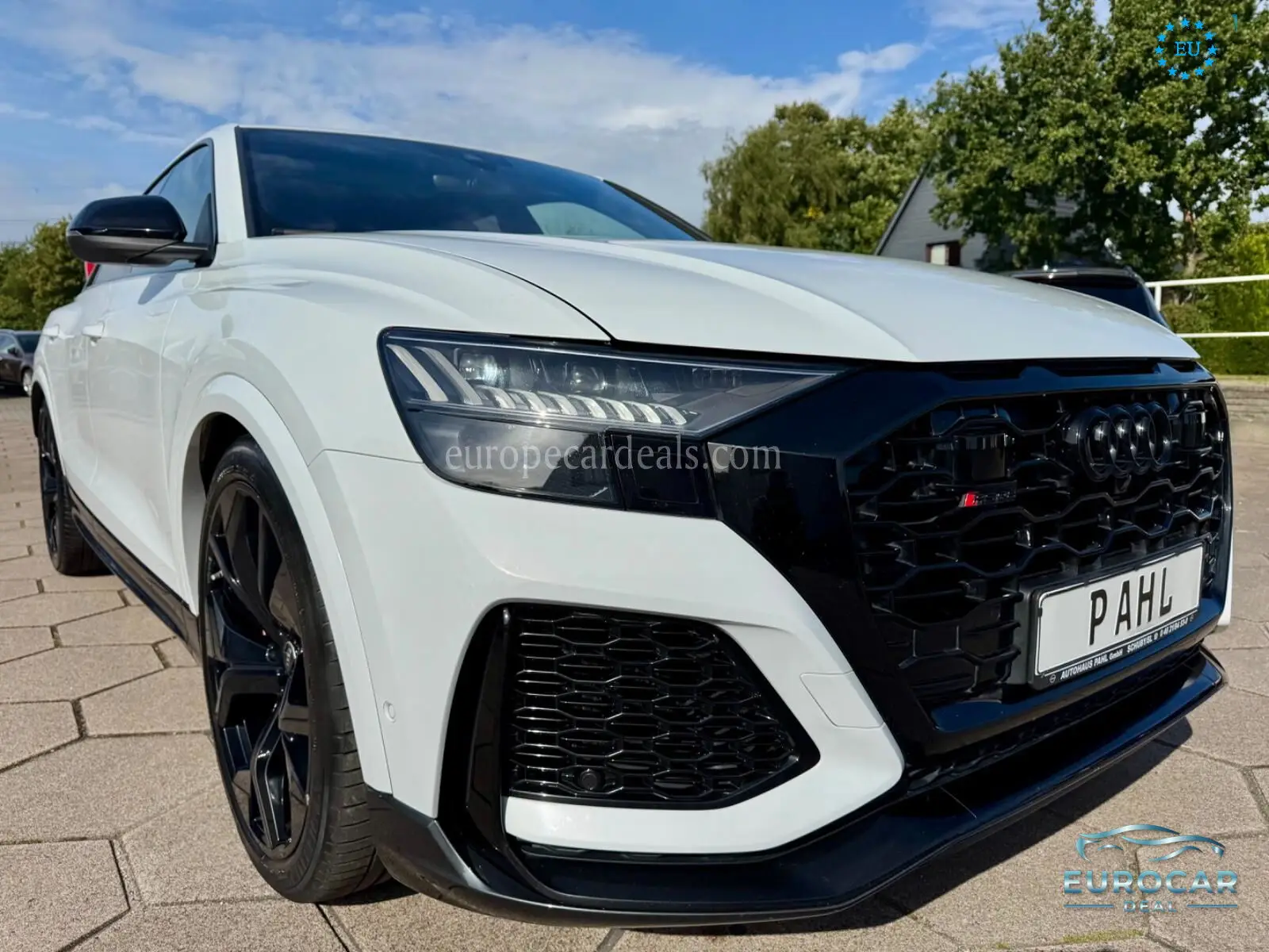 Audi RSQ8