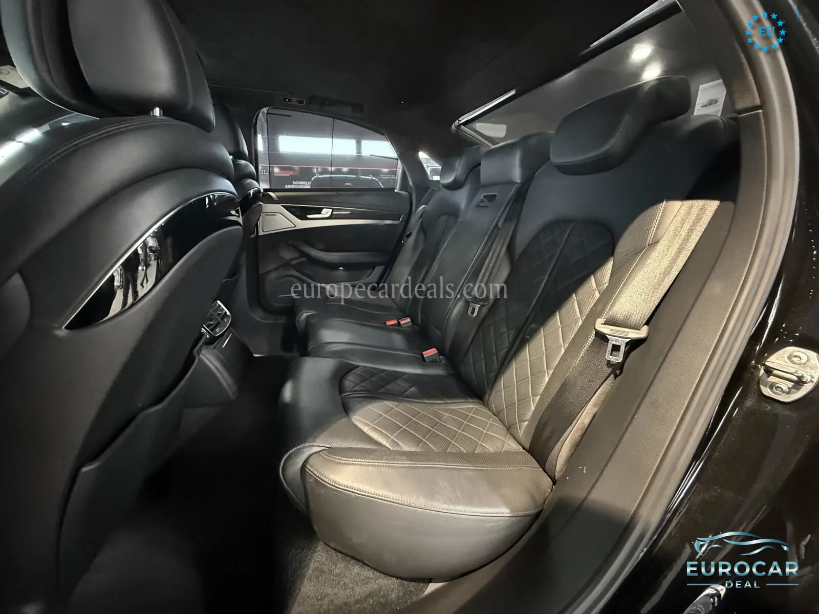 Audi S8