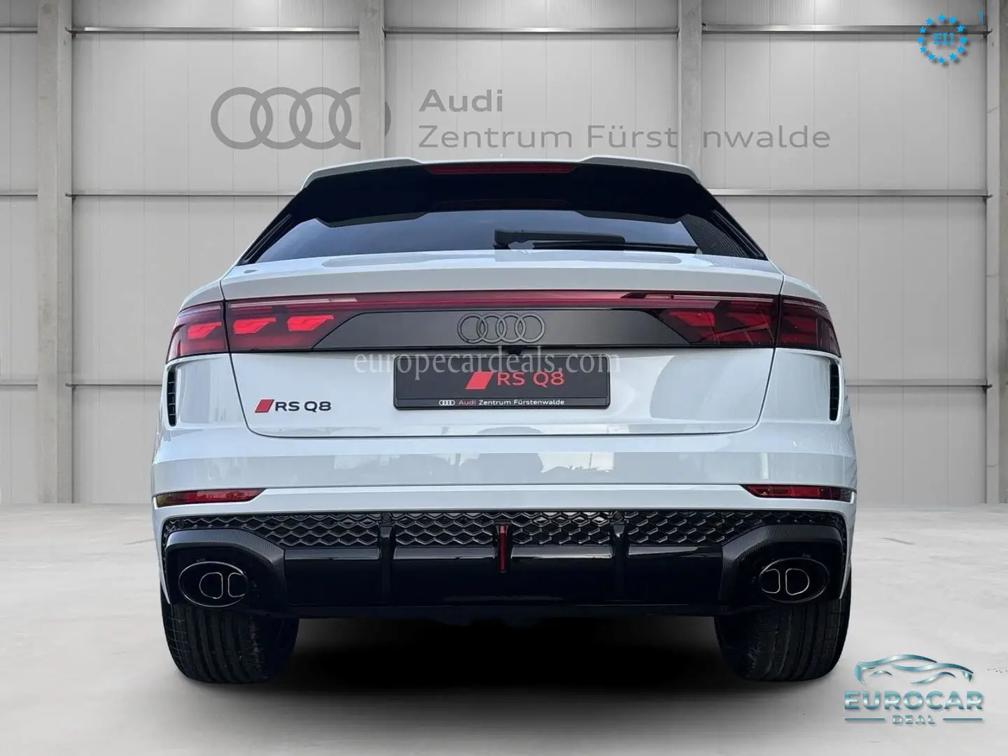 Audi RSQ8