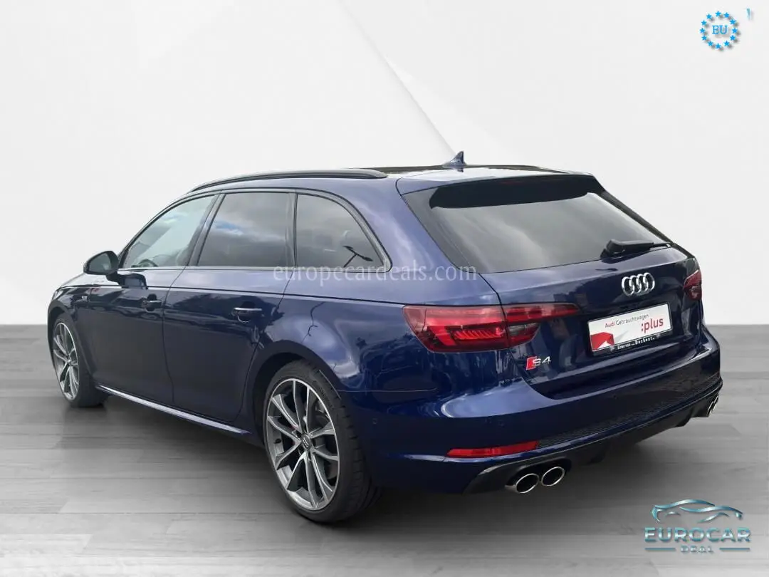 Audi S4