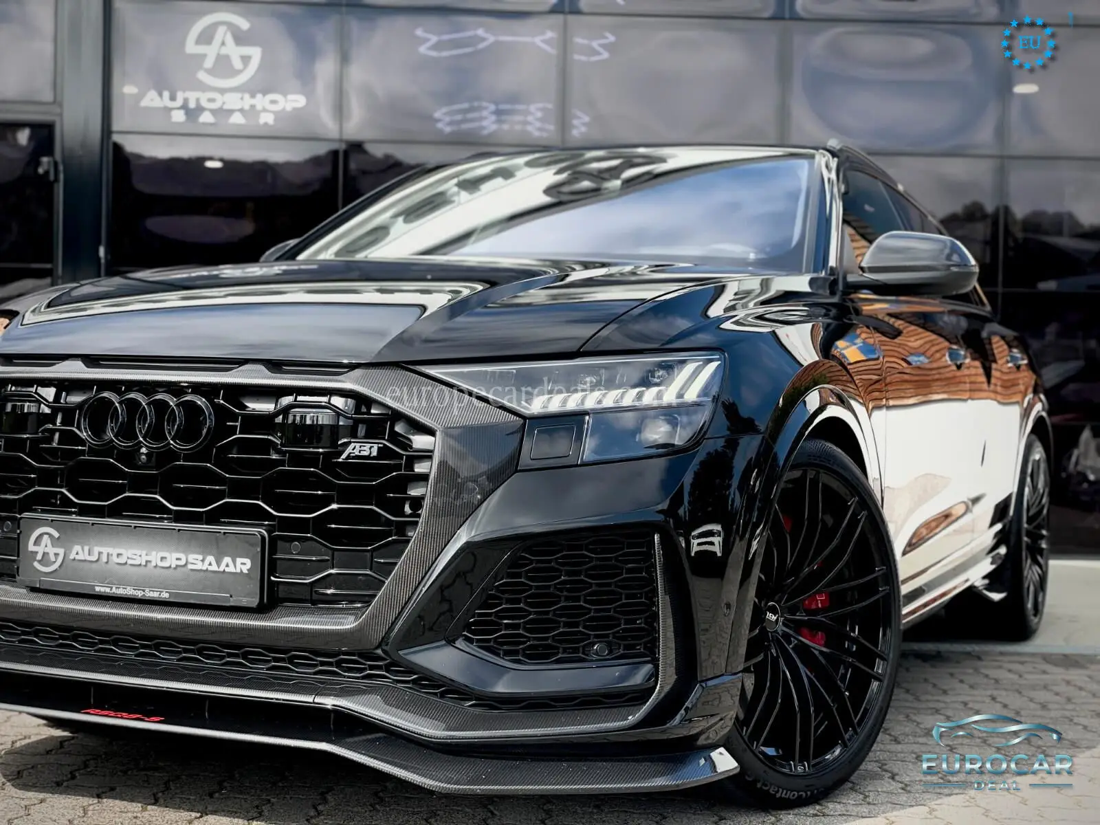 Audi RSQ8