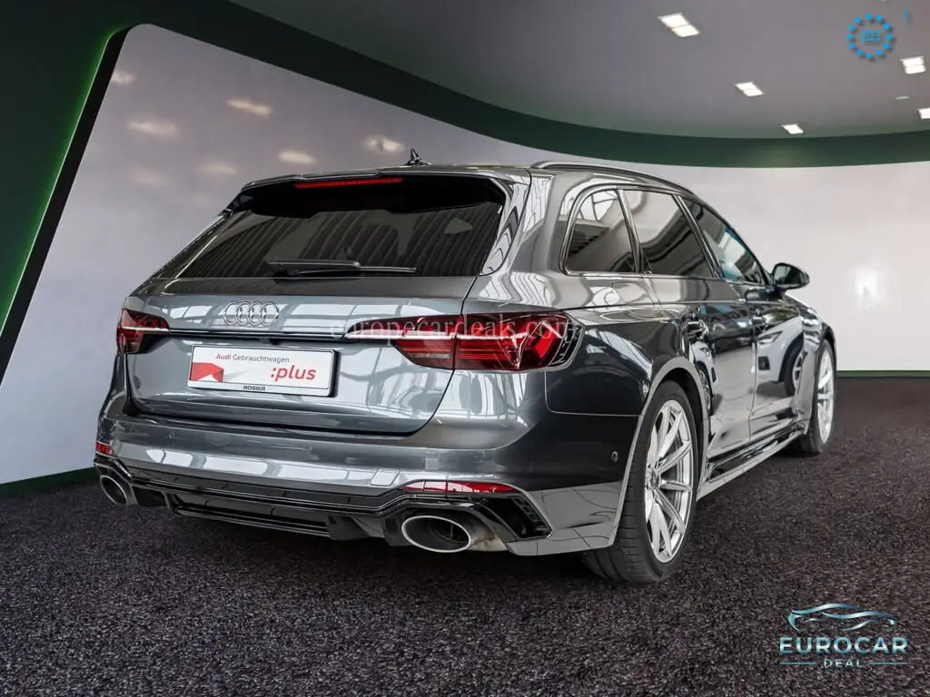 Audi RS4