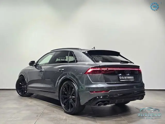 Audi SQ8