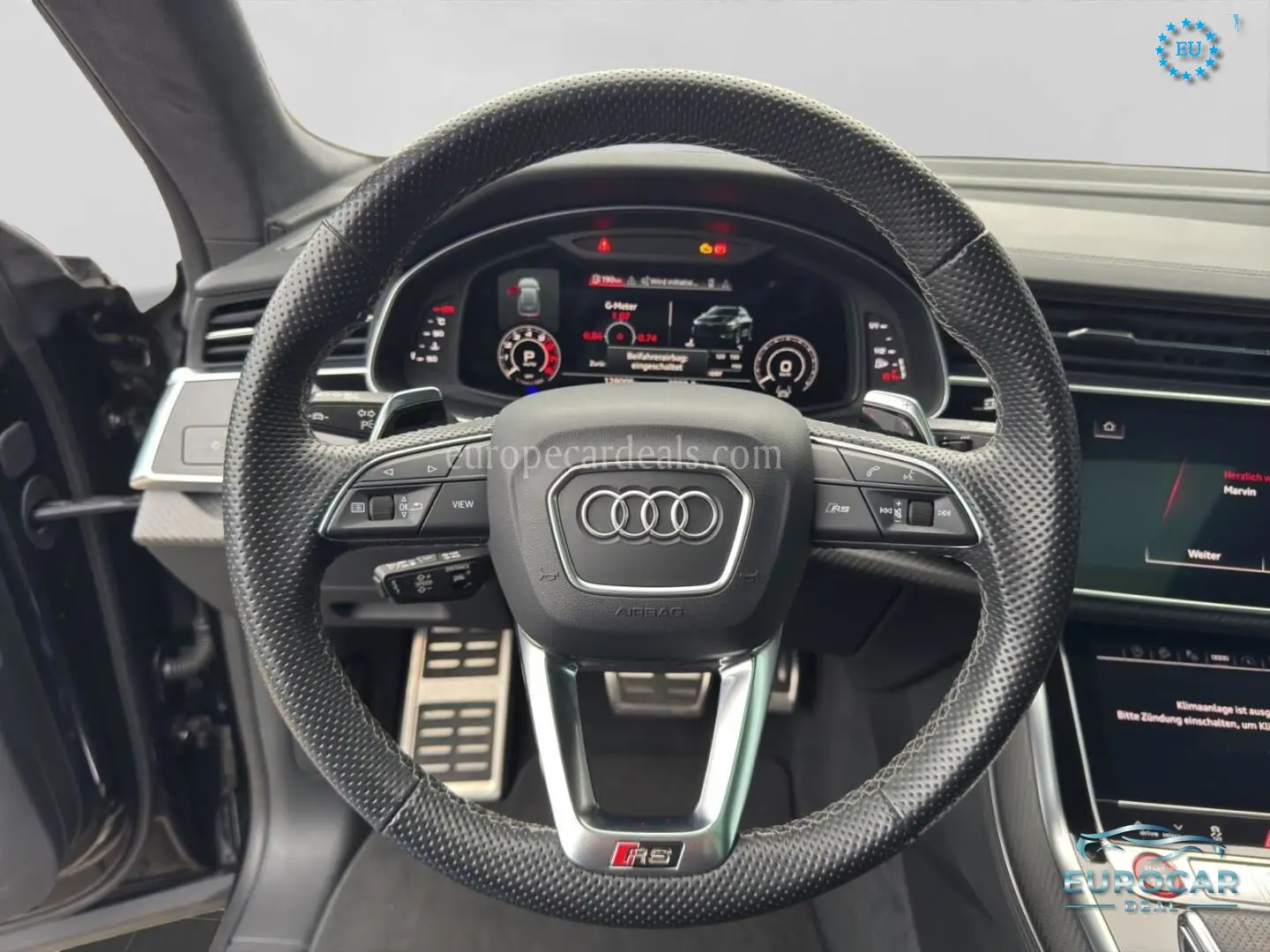 Audi RSQ8