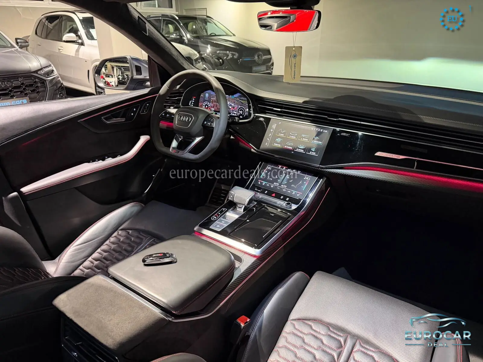 Audi RSQ8