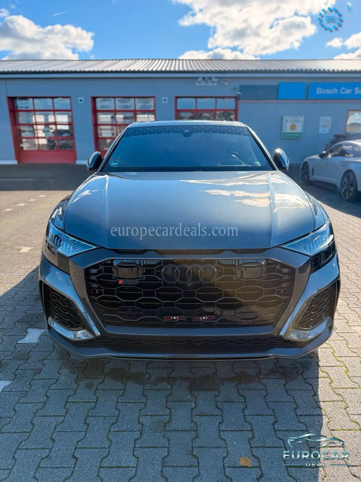 Audi RSQ8