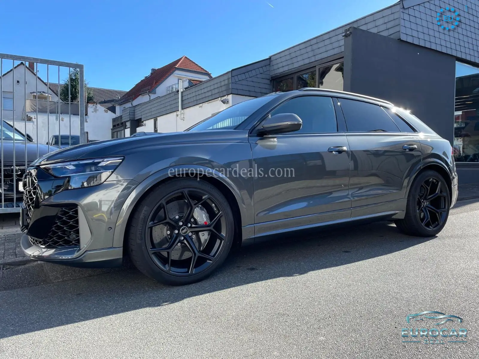 Audi RSQ8