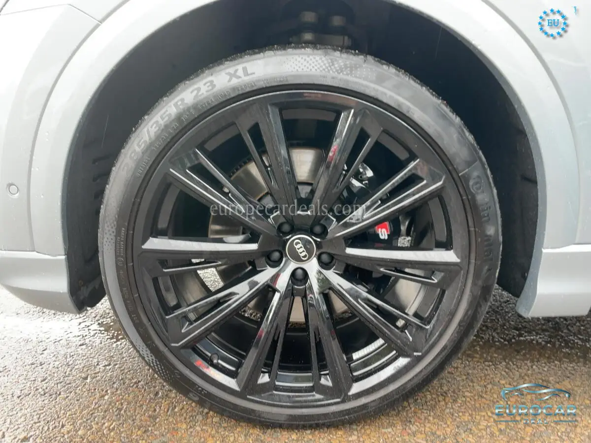 Audi SQ8