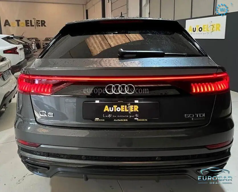 Audi Q8