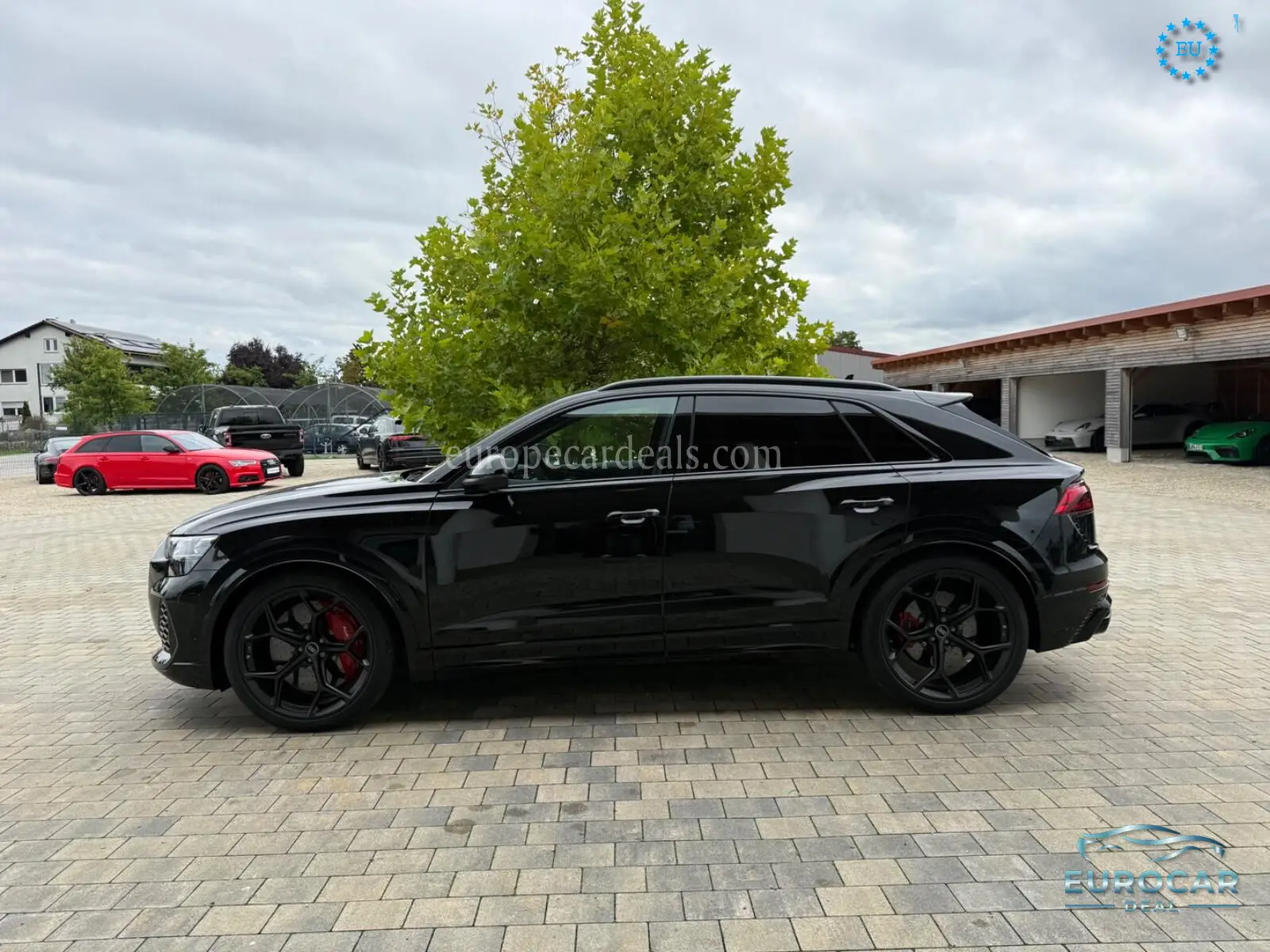 Audi RSQ8