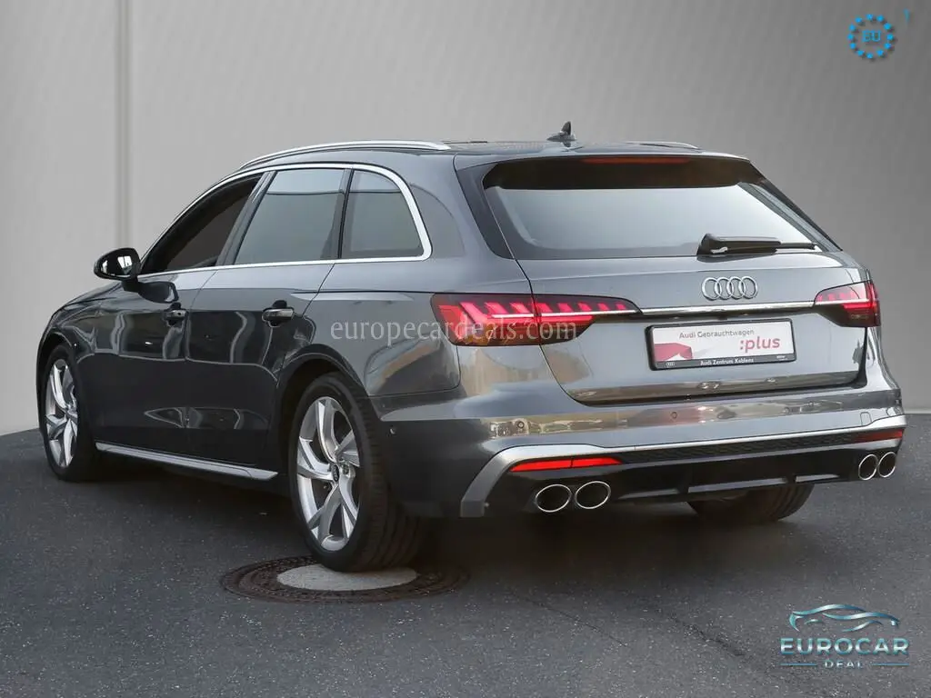 Audi S4