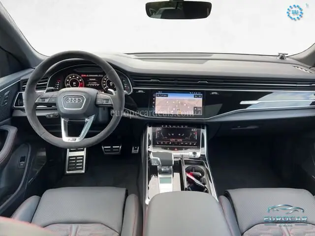 Audi RSQ8