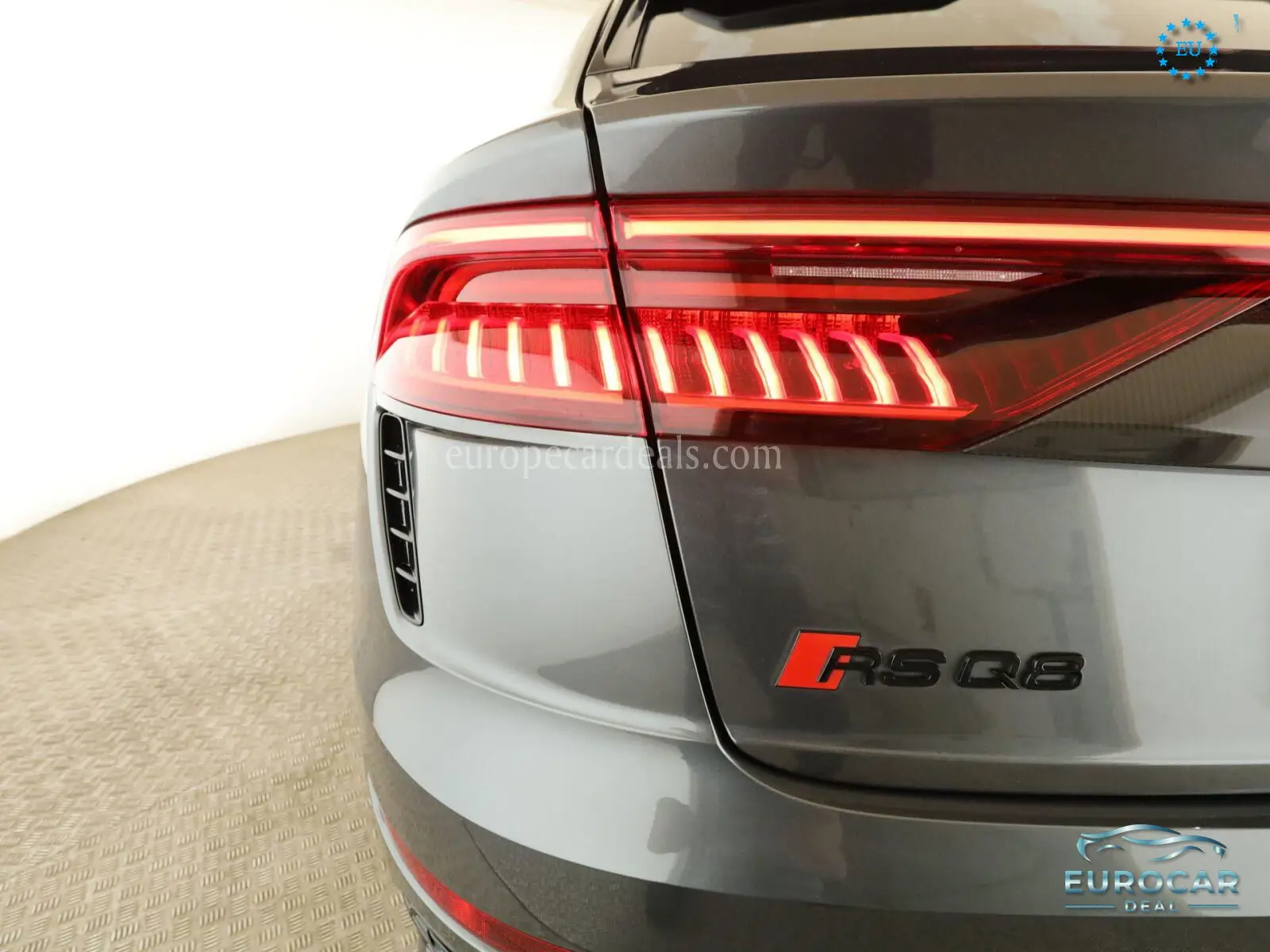 Audi RSQ8