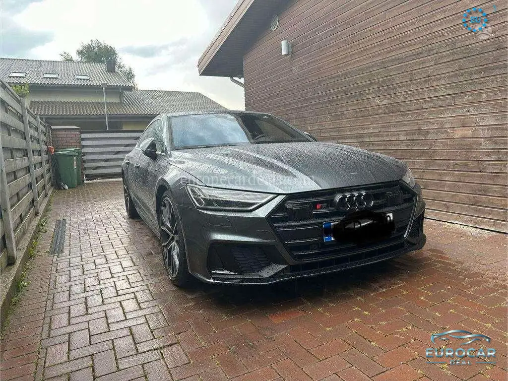 Audi S7