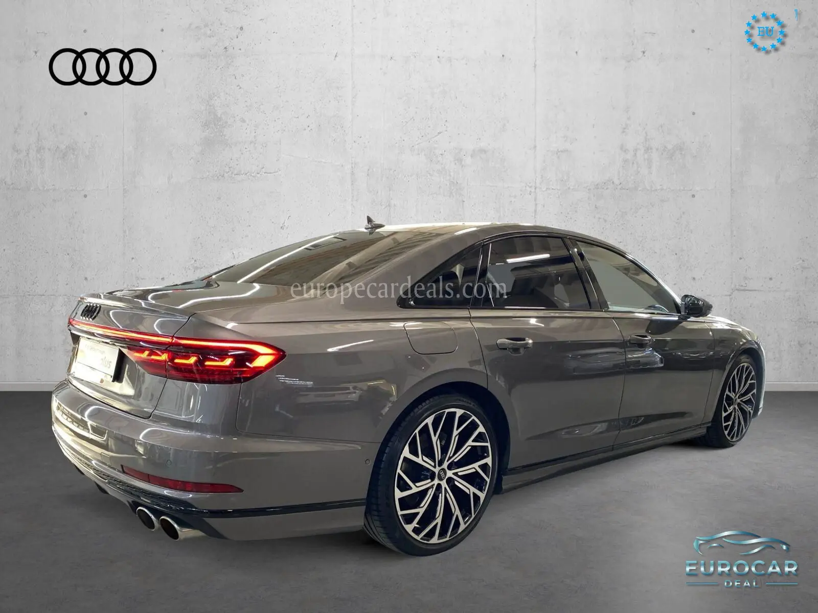 Audi S8