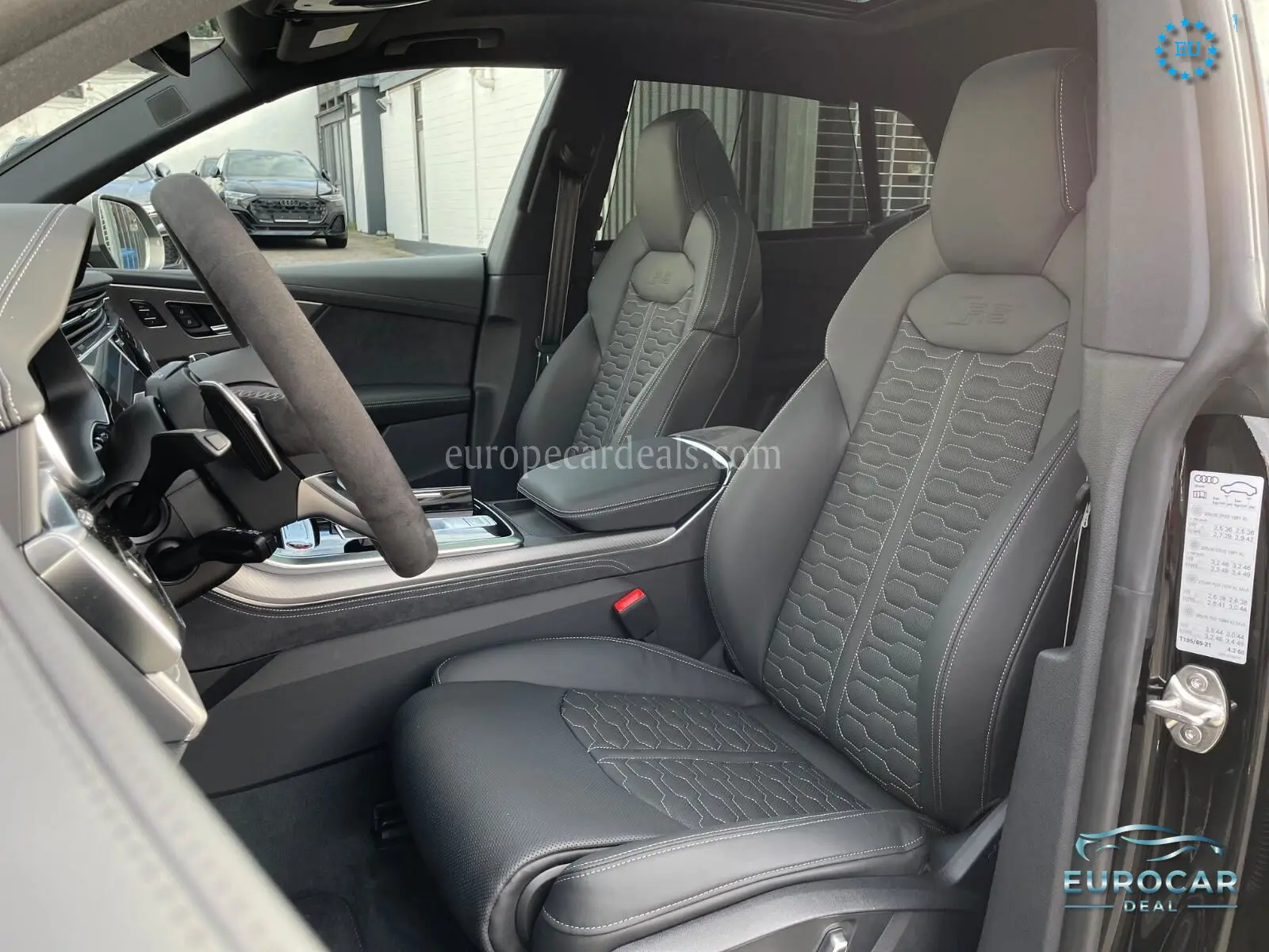 Audi RSQ8