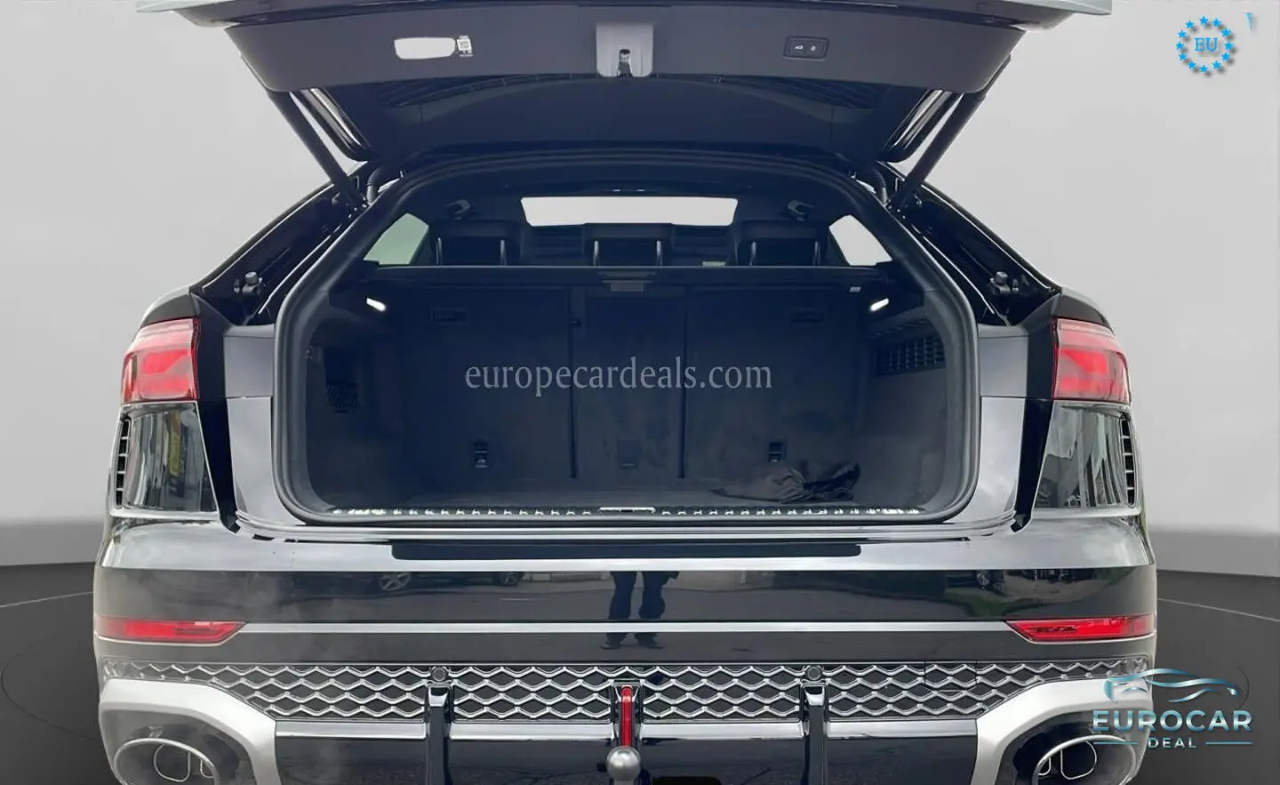 Audi RSQ8