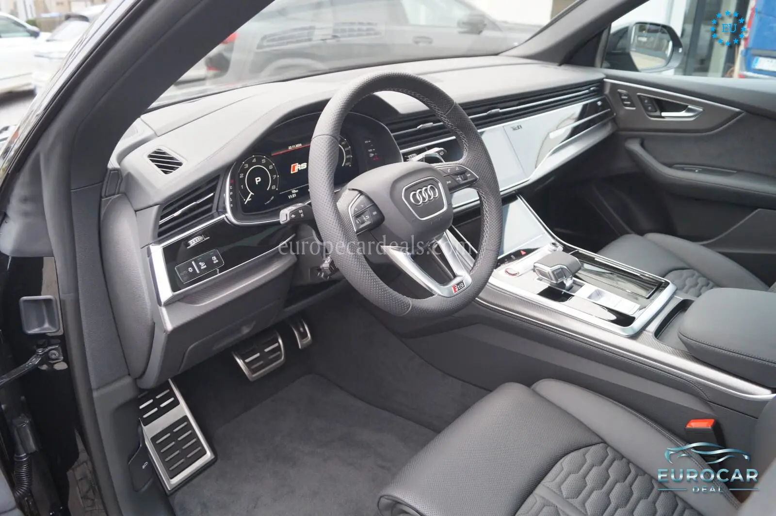 Audi RSQ8