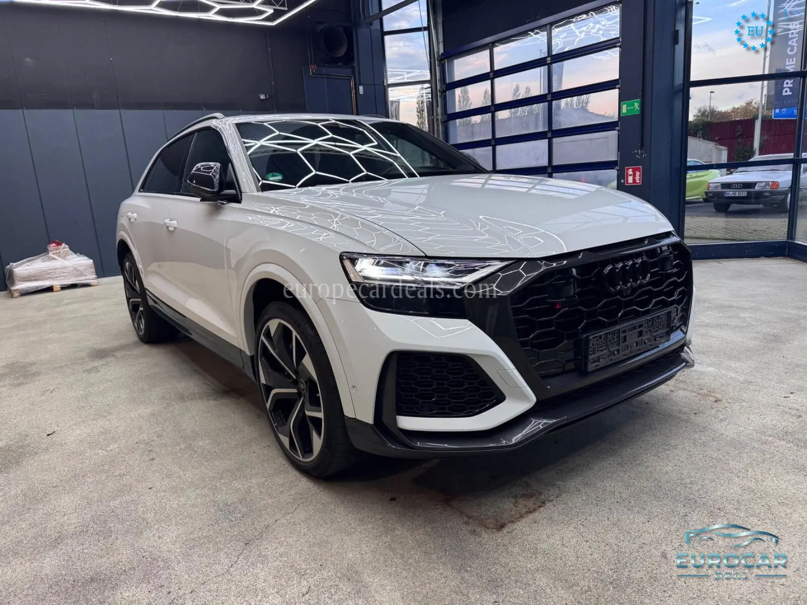 Audi RSQ8