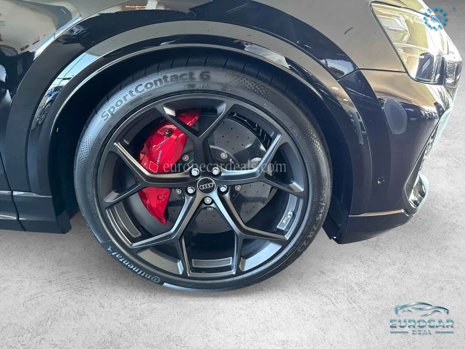 Audi RSQ8