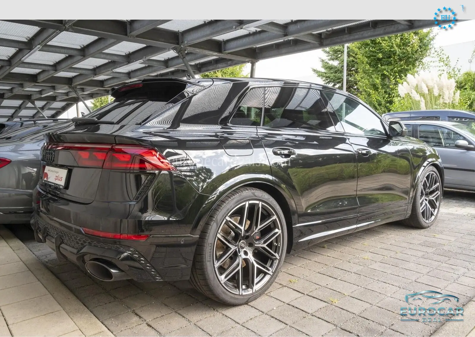 Audi RSQ8